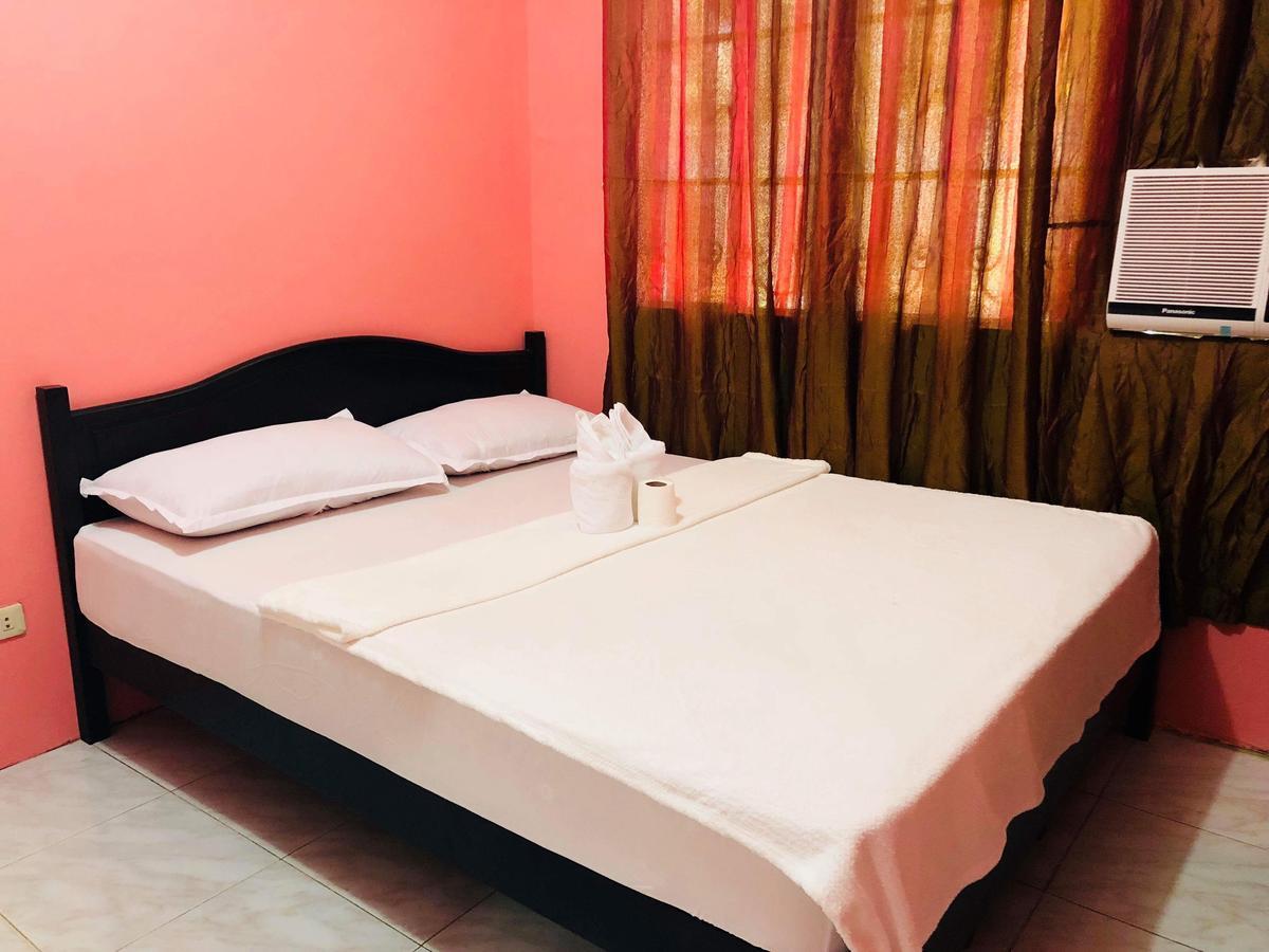 Colors Boutique Hostel Puerto Princesa Eksteriør billede