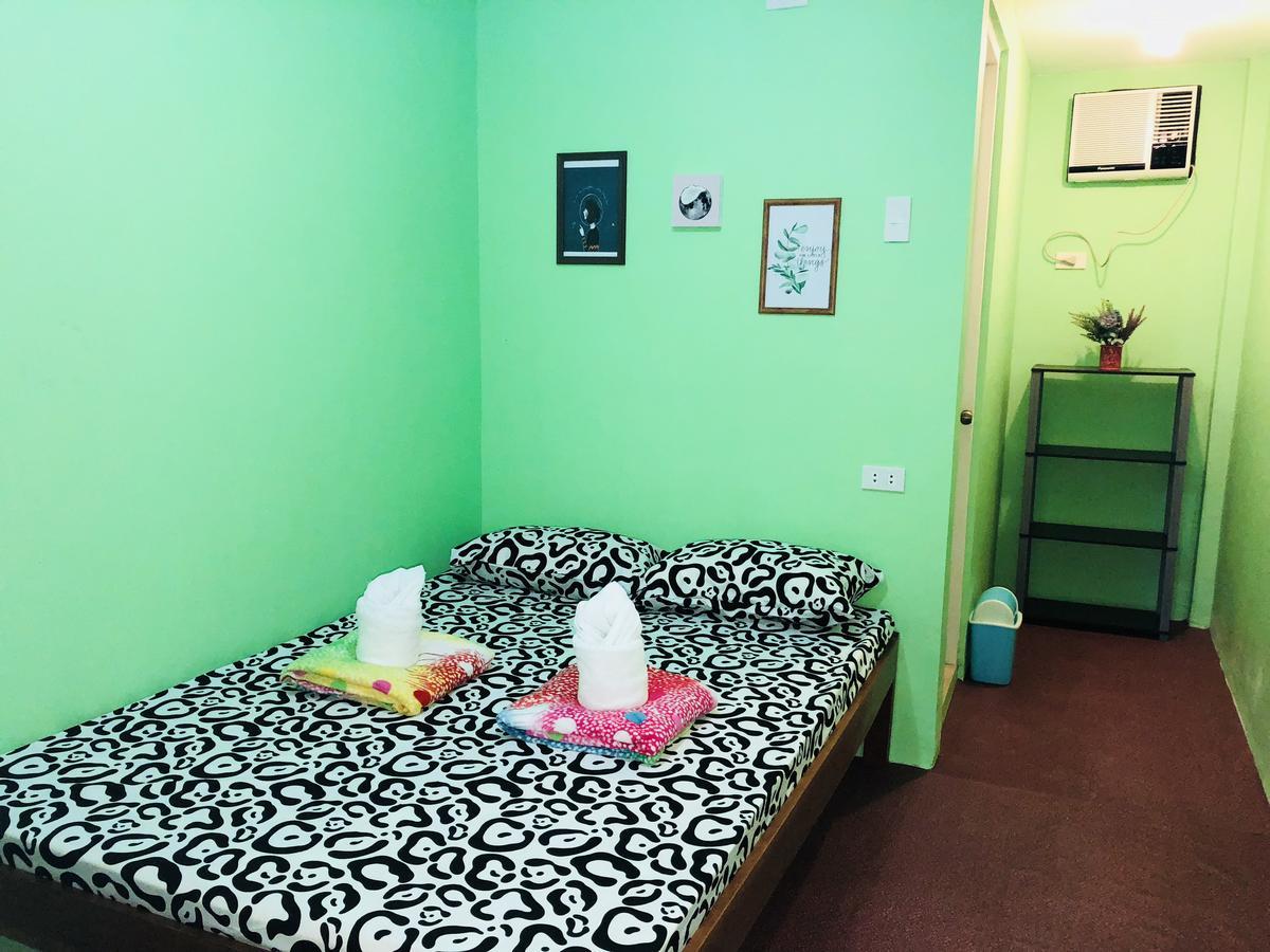 Colors Boutique Hostel Puerto Princesa Eksteriør billede