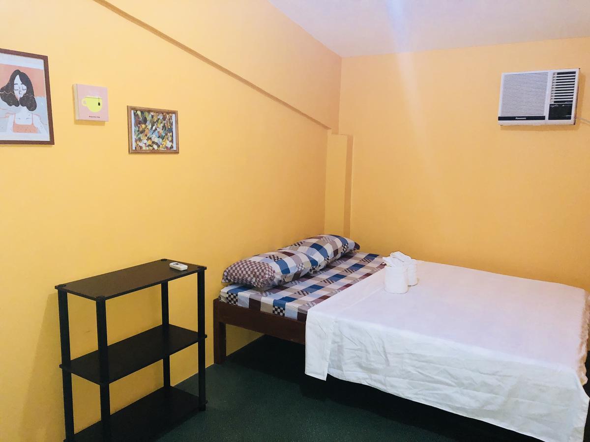 Colors Boutique Hostel Puerto Princesa Eksteriør billede