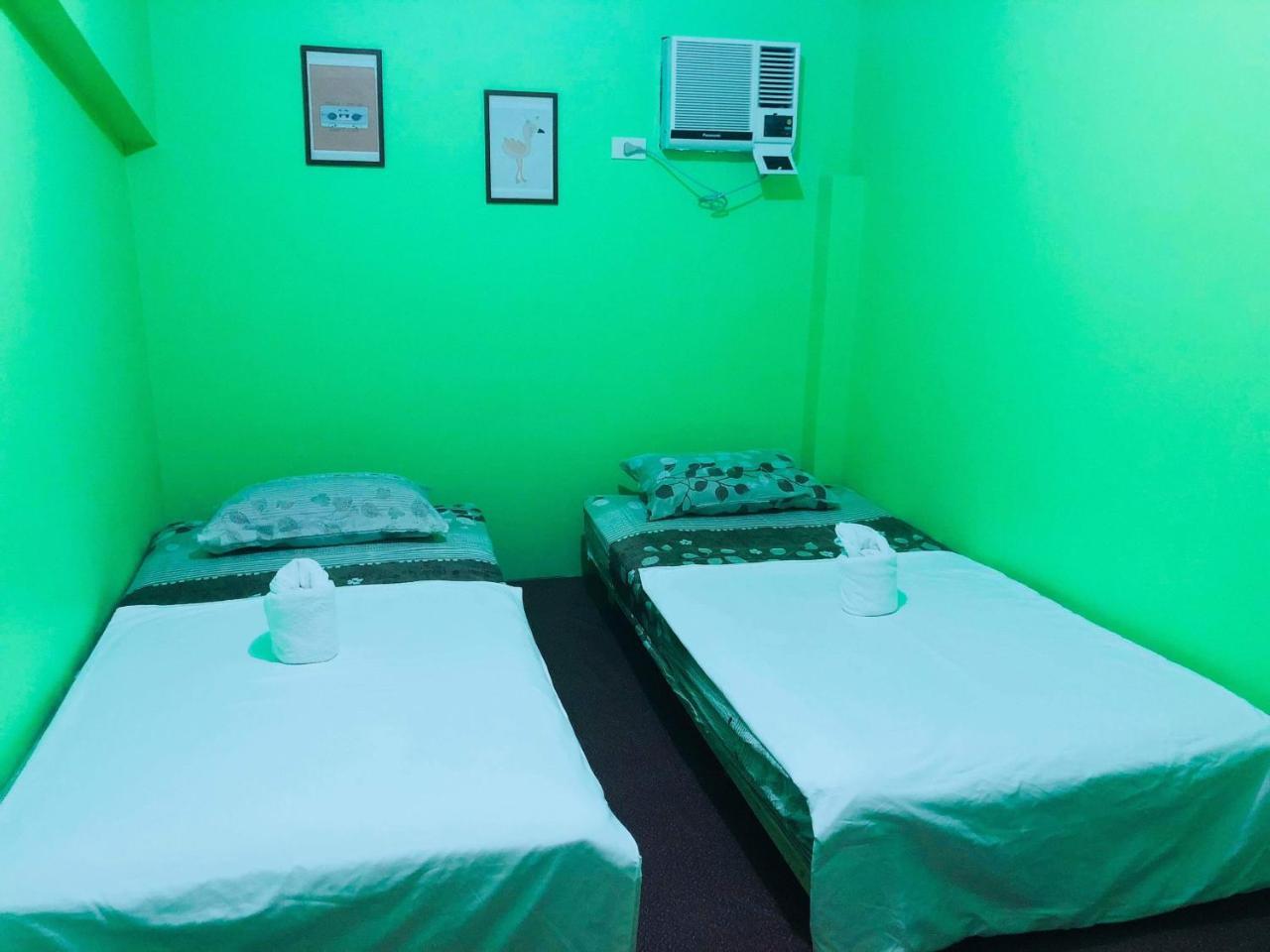 Colors Boutique Hostel Puerto Princesa Eksteriør billede